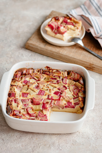 Clafoutis crémeux à la rhubarbe