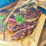 Côte de boeuf grillée au barbecue
